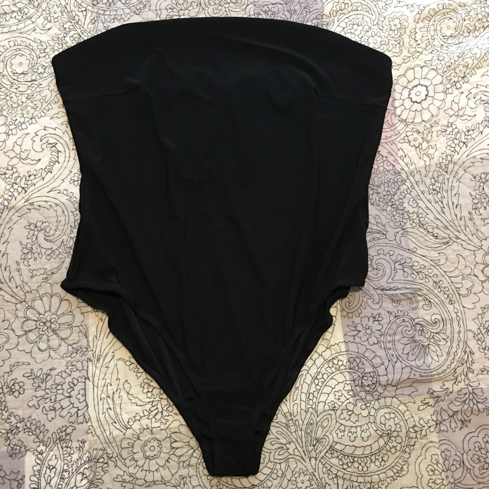✨NWT✨ fashion nova tubular body suit